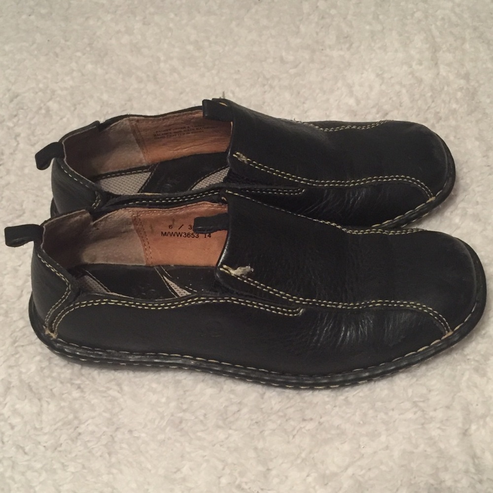 Born brand shoe size 6